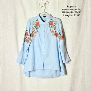 Hannah Light Blue Embroidered Floral Button Front Tunic Top Size L